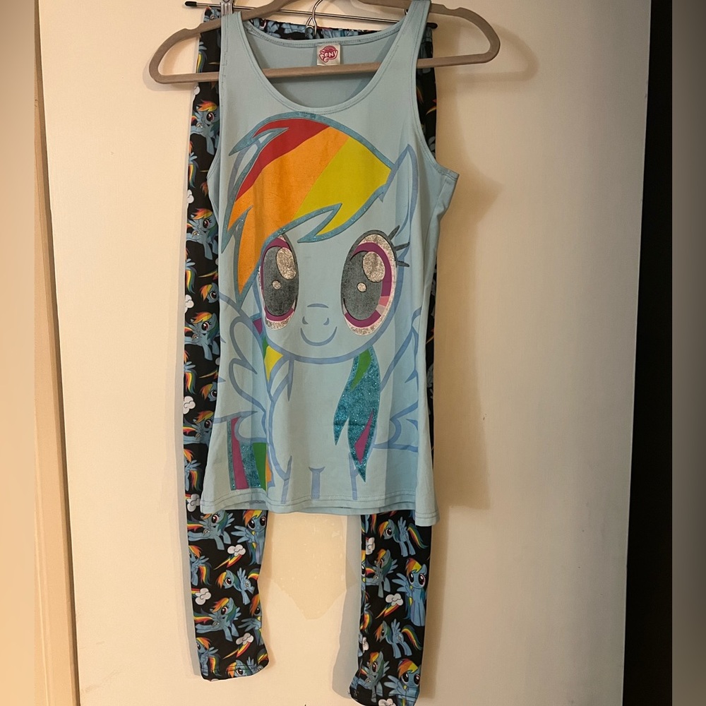 Cute My Little Pony pajama set.